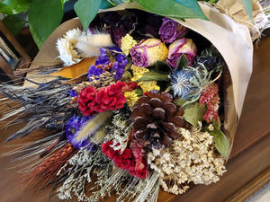 DIY Dried Flower Wrap Bouquet - Autumn Colors