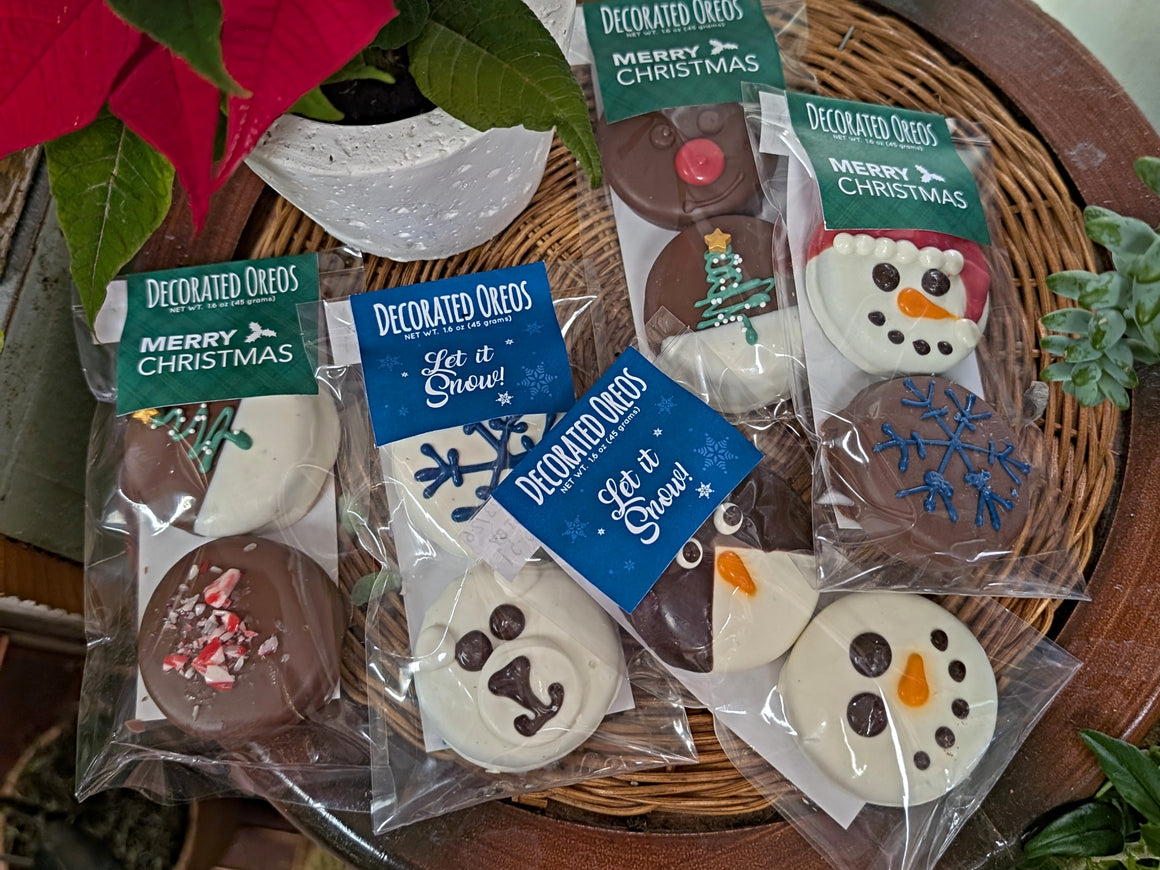 Oreos Decorated with Chocolate