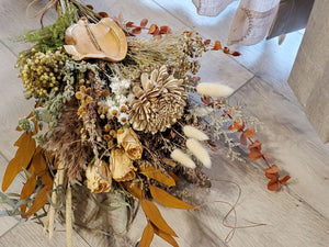 DIY Dried Flower Wrap Bouquet - Natural Colors