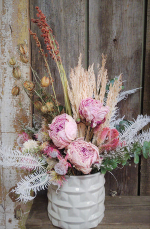 Dried Flower Arrangement (Pastel Colors)