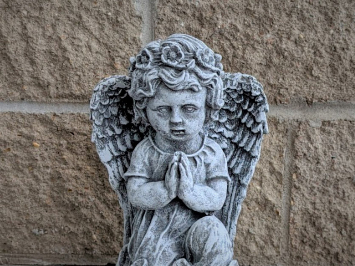 Memorial Garden Praying Angel Sculpture