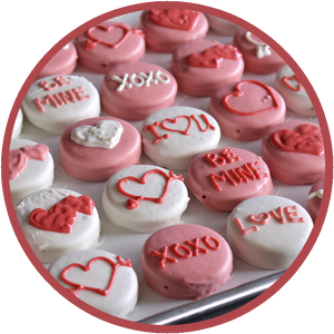 Romantic Oreos Decorated with Chocolate