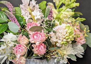 Valentine's Fresh Flower Basket Arrangement