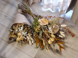 DIY Dried Flower Wrap Bouquet - Natural Colors