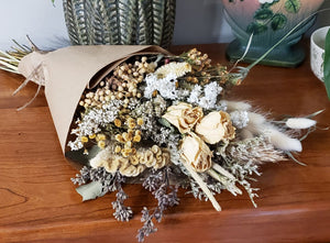 DIY Dried Flower Wrap Bouquet - Natural Colors